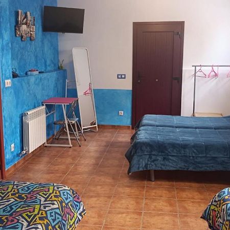 Hostal A La Sombra Del Laurel Наваррете Экстерьер фото