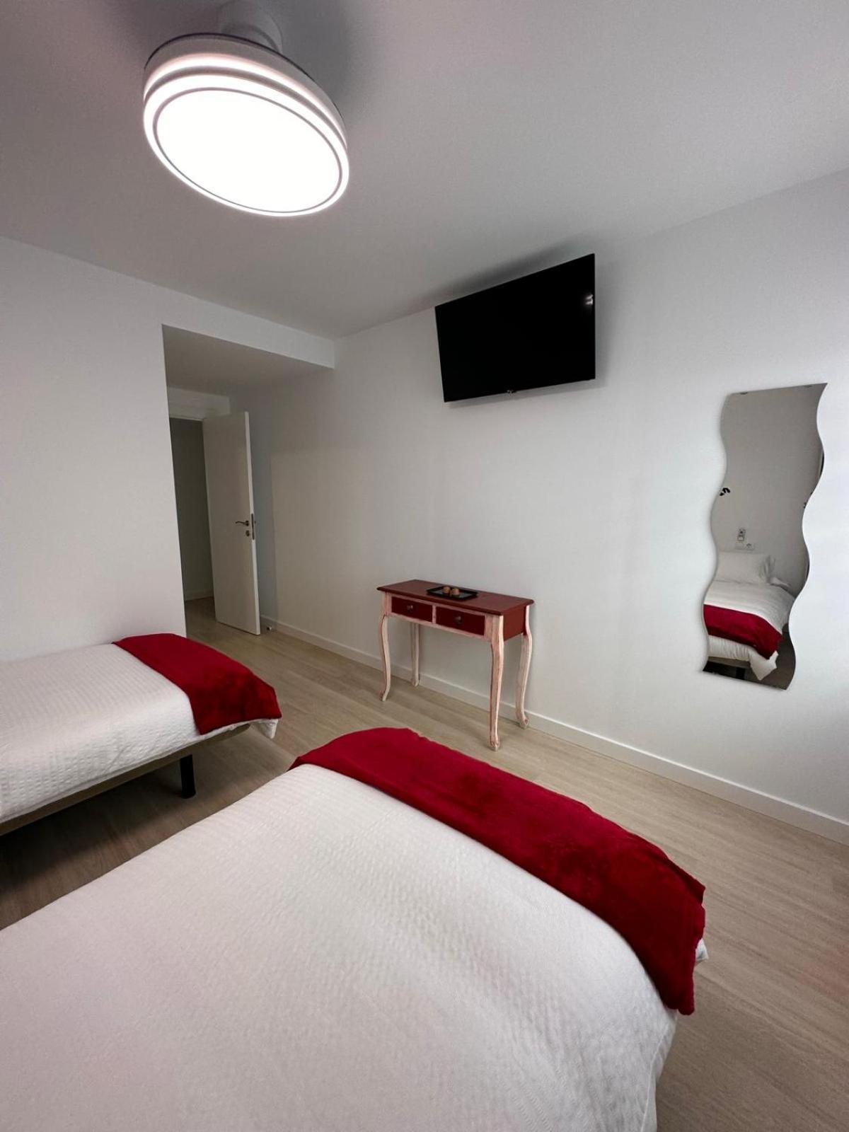 Hostal A La Sombra Del Laurel Наваррете Экстерьер фото