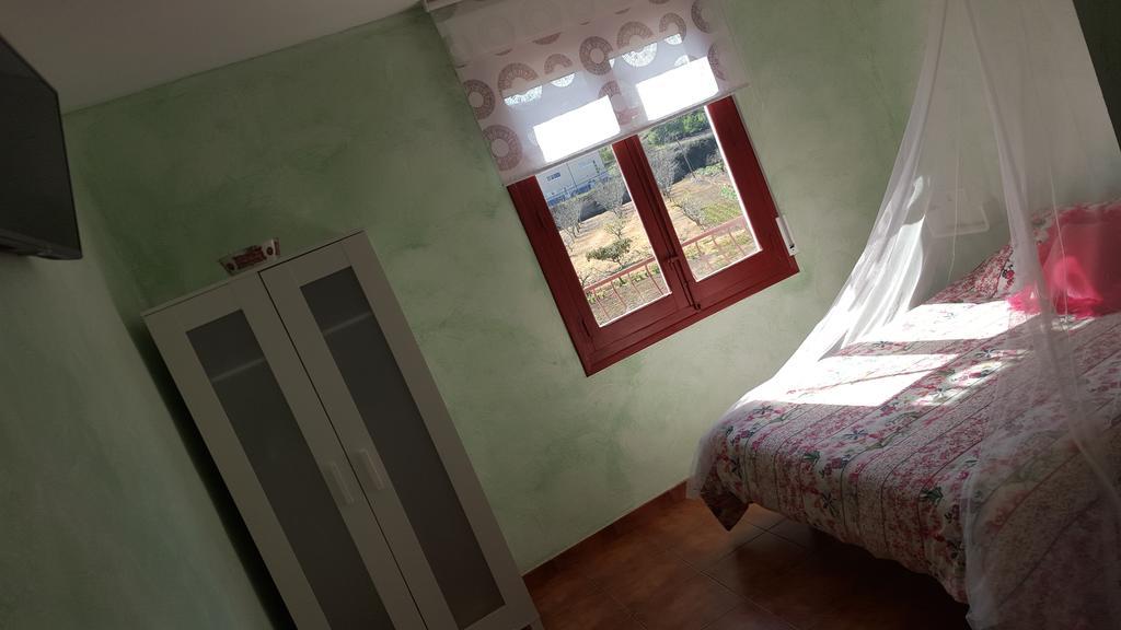 Hostal A La Sombra Del Laurel Наваррете Экстерьер фото