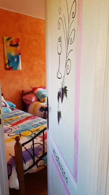 Hostal A La Sombra Del Laurel Наваррете Экстерьер фото